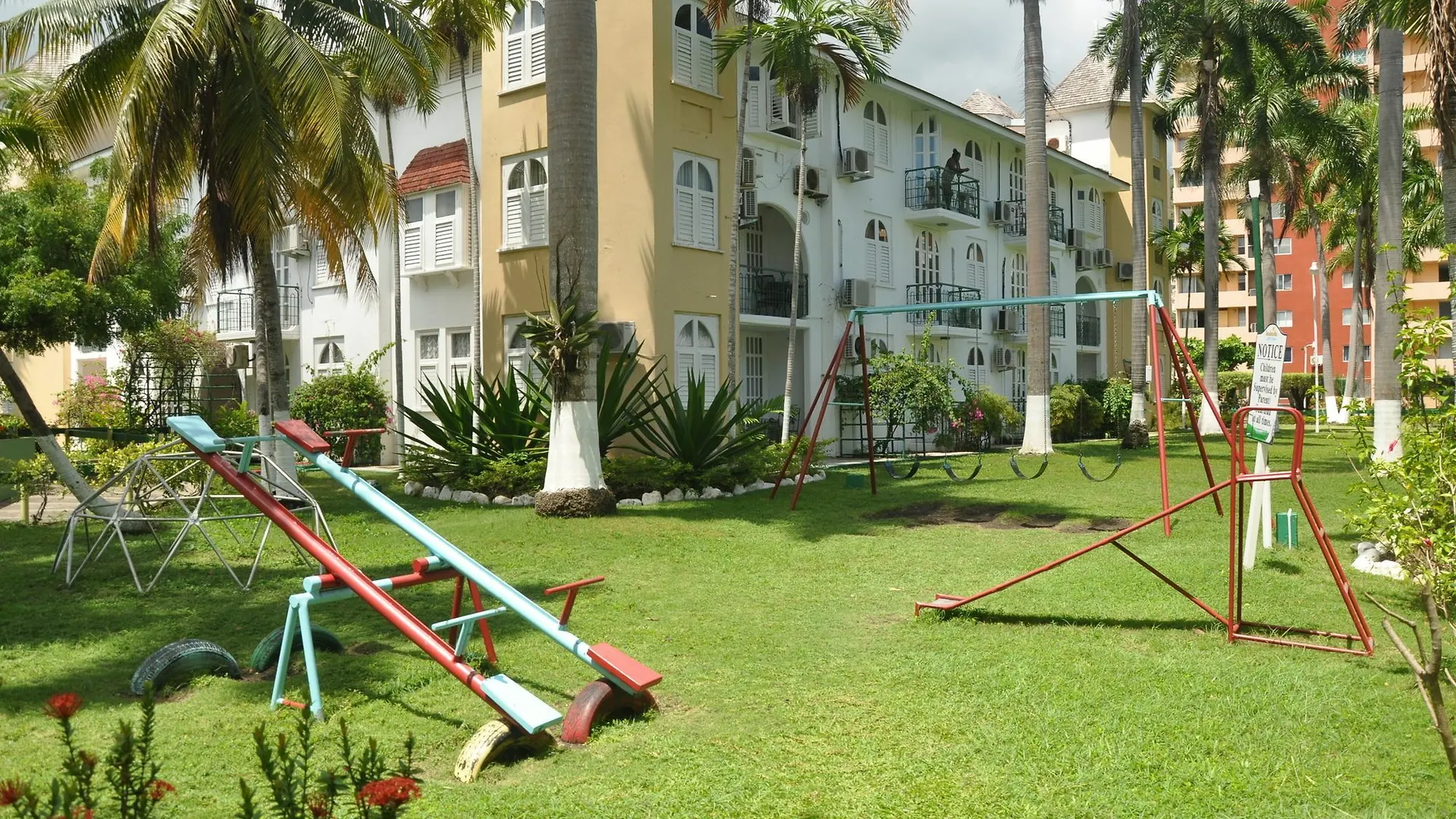 Ocho Rios Sandcastles Resort On The Beach 1 Bedroom Apartment On The Beach